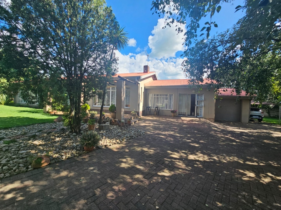 To Let 4 Bedroom Property for Rent in Panorama Free State